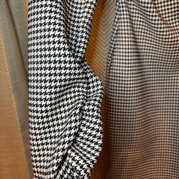 Zara Houndstooth Mini Dress Jacket Womens Size Medium Polyester Button Length 34 - Picture 4 of 8